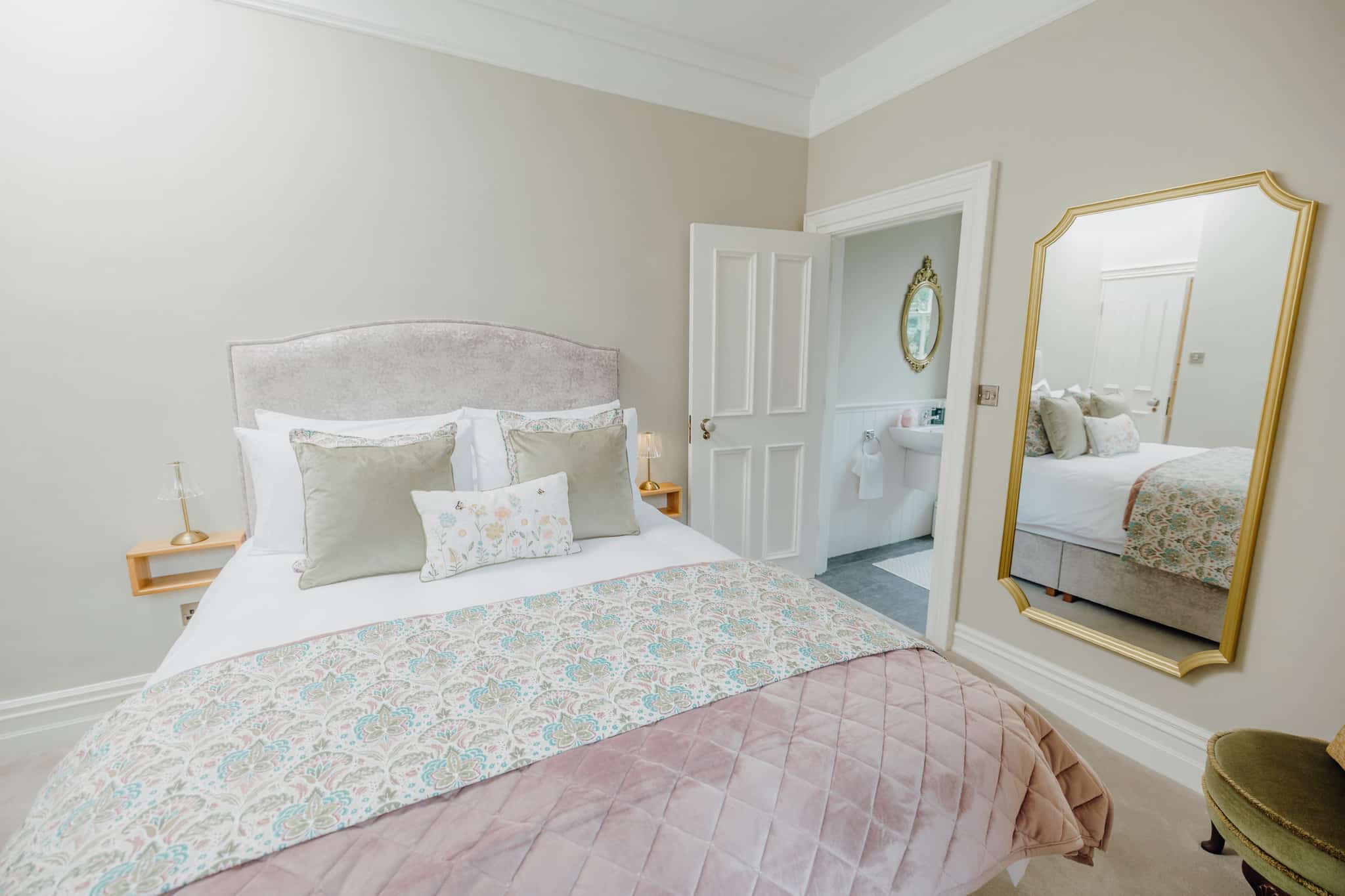 The Hazel Room – A Tranquil Escape in Luxury