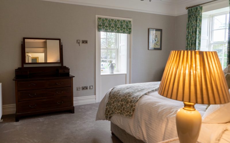 The Holly Room – A Luxurious Retreat in Bettystown